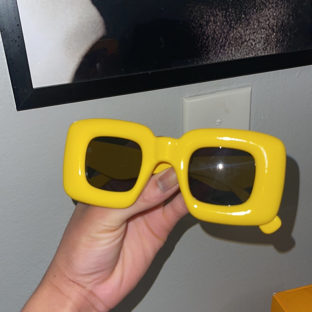 Yellow fashion girl glasses